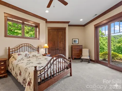 276 Stone Valley Way Hendersonville NC 28792