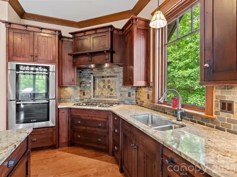 276 Stone Valley Way Hendersonville NC 28792