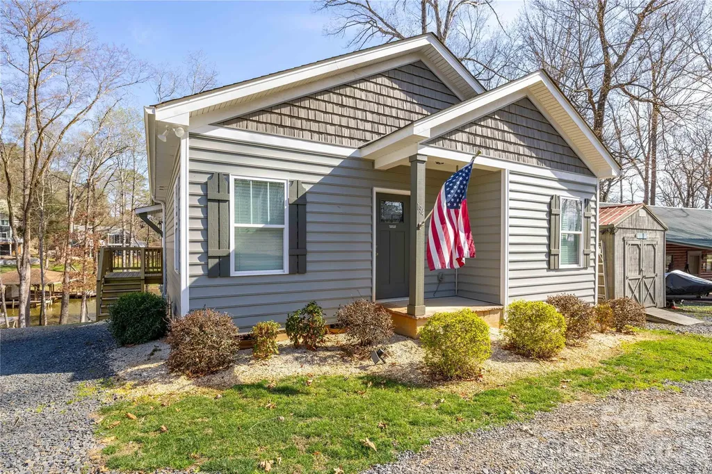 194 Hattaway Circle Mount Gilead NC 27306