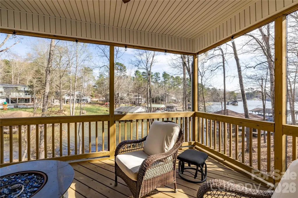 194 Hattaway Circle Mount Gilead NC 27306