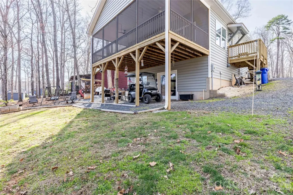 194 Hattaway Circle Mount Gilead NC 27306