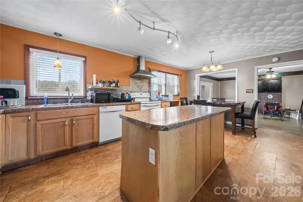 7910 Winalda Avenue Sherrills Ford NC 28673