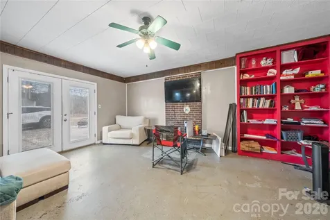 7910 Winalda Avenue Sherrills Ford NC 28673