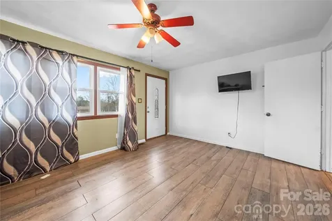 7910 Winalda Avenue Sherrills Ford NC 28673