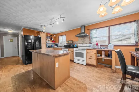 7910 Winalda Avenue Sherrills Ford NC 28673