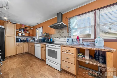 7910 Winalda Avenue Sherrills Ford NC 28673