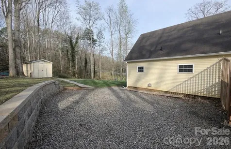 805 Edgewater Drive Belmont NC 28012