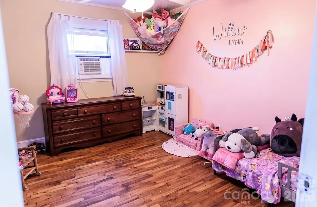 119 Collins Avenue Forest City NC 28043