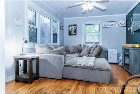 119 Collins Avenue Forest City NC 28043