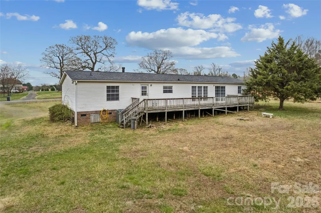 2542 Lower Stone Church Road Rockwell NC 28138