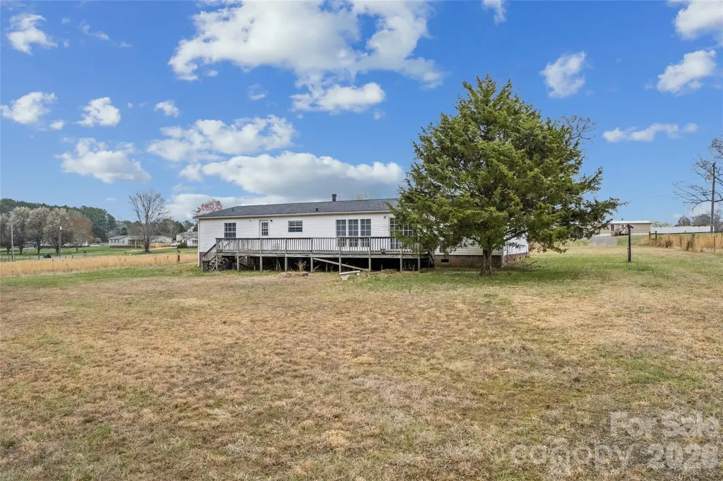 2542 Lower Stone Church Road Rockwell NC 28138