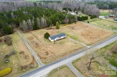 2542 Lower Stone Church Road Rockwell NC 28138