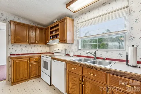 2542 Lower Stone Church Road Rockwell NC 28138
