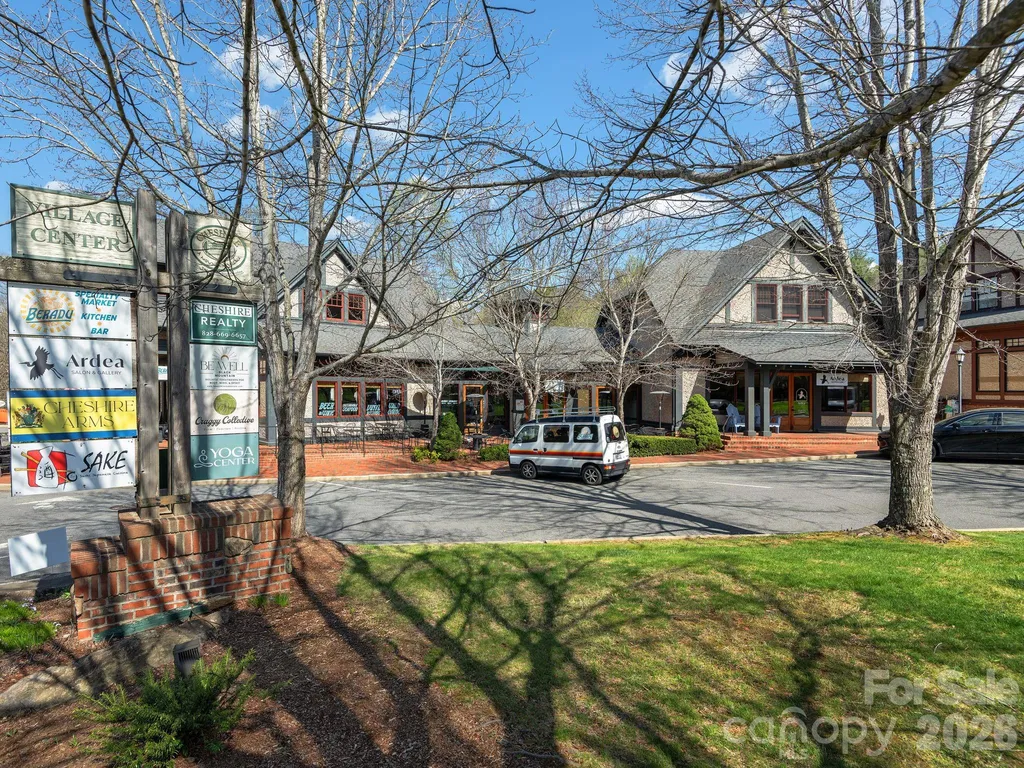 2 E Market Street Black Mountain NC 28711