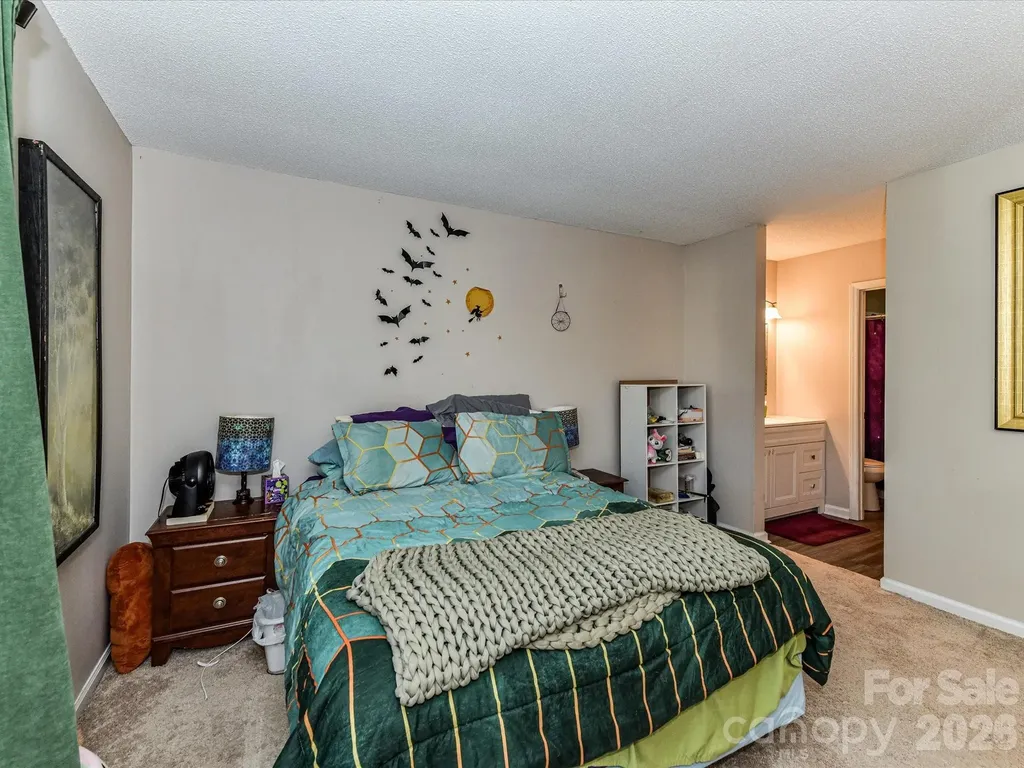 7304 Winery Lane Charlotte NC 28227