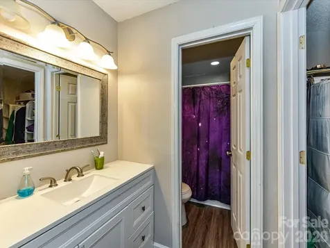 7304 Winery Lane Charlotte NC 28227