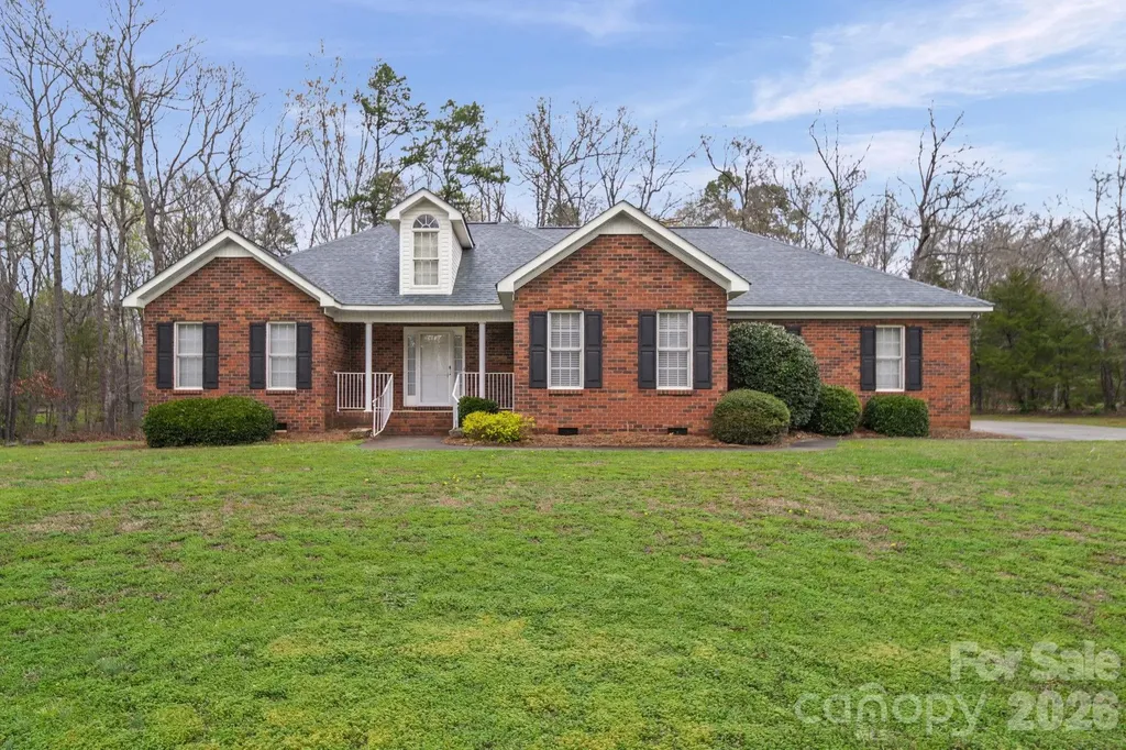 410 W Elm Street Wingate NC 28174