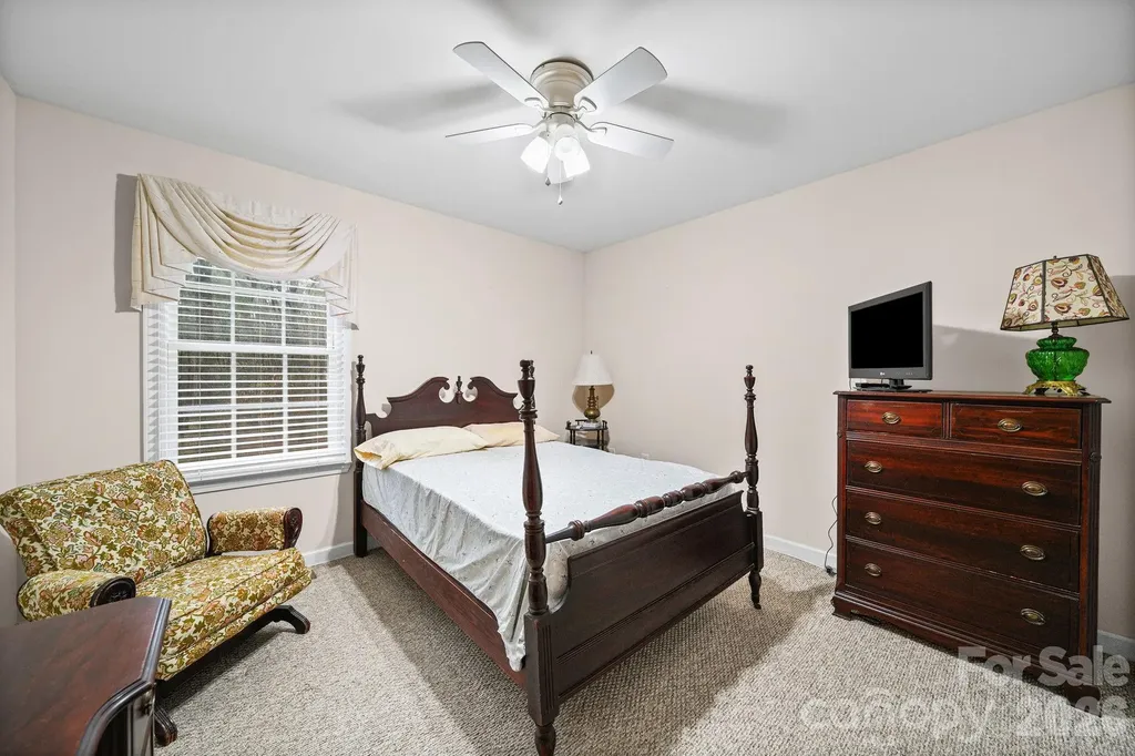 410 W Elm Street Wingate NC 28174