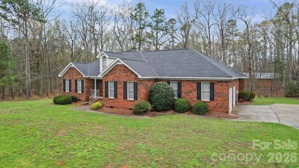 410 W Elm Street Wingate NC 28174
