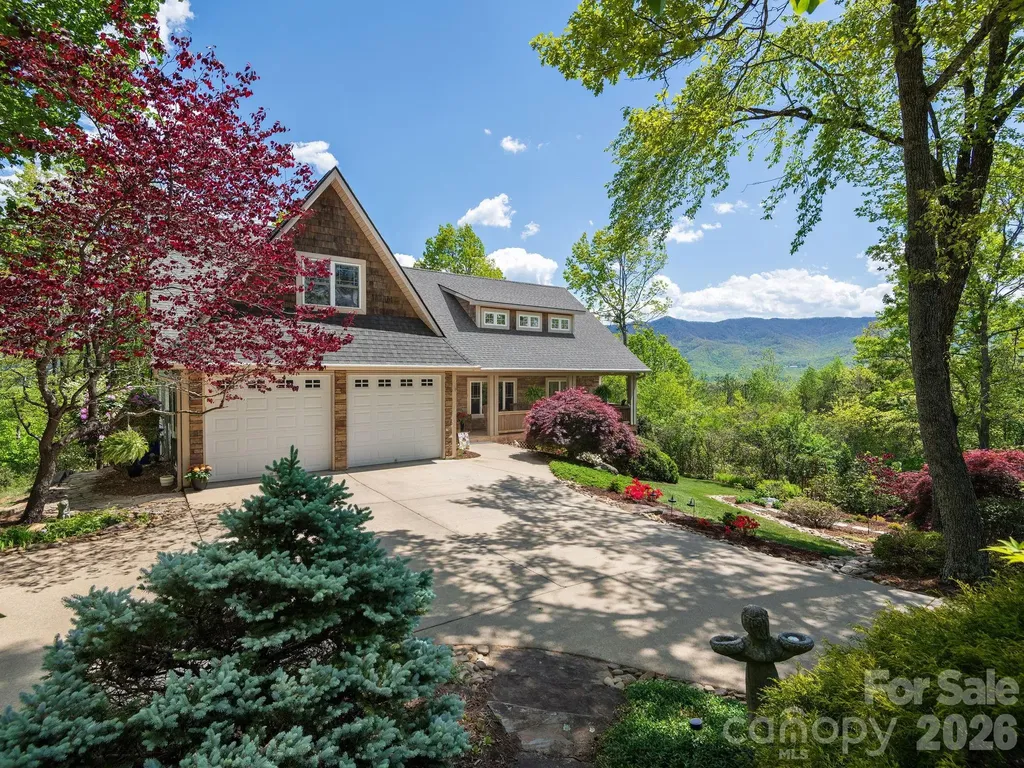 Black Mountain NC, 43 Galax Lane