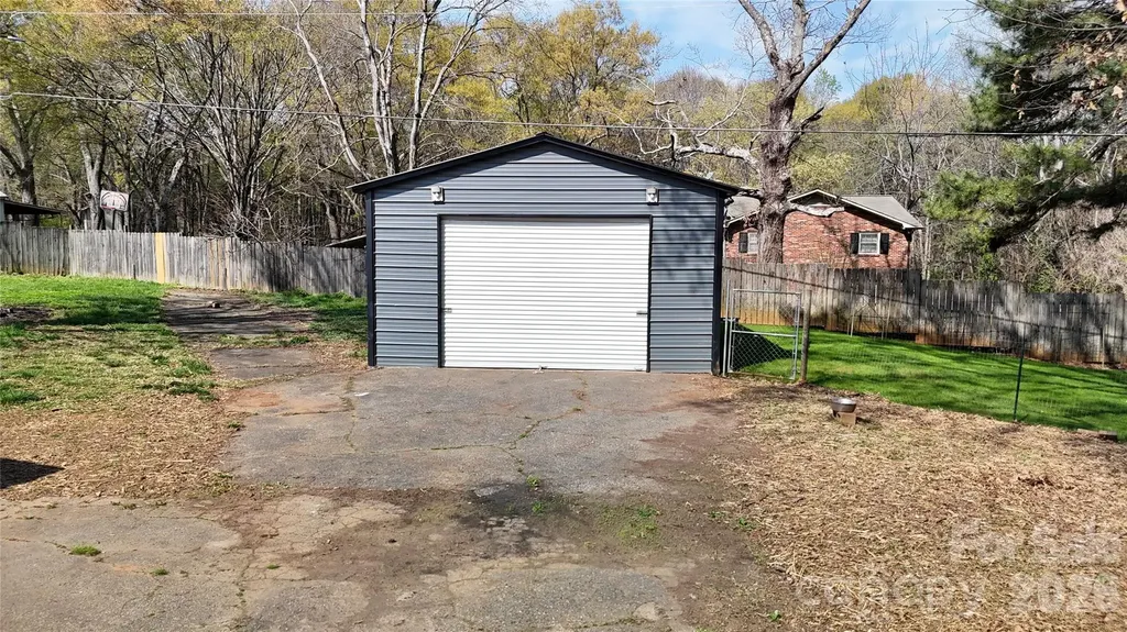 2988 Laboratory Road Lincolnton NC 28092