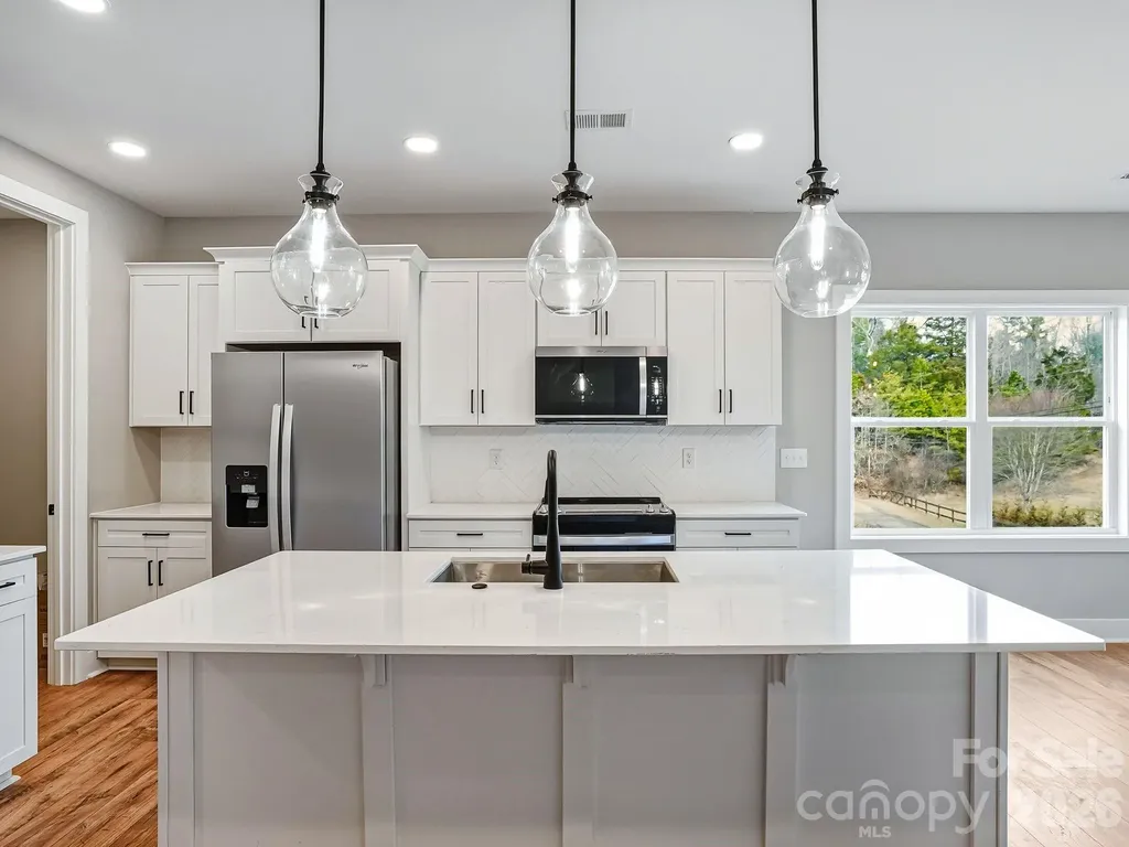 118 Chapel Crossing Lane Weaverville NC 28787
