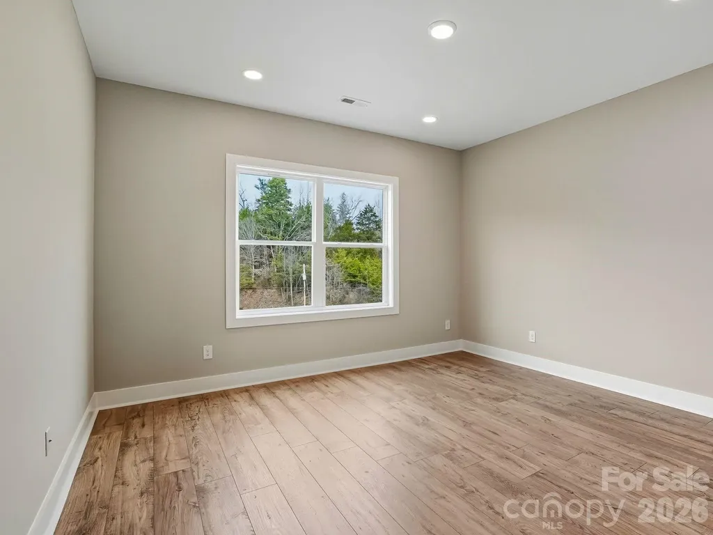 118 Chapel Crossing Lane Weaverville NC 28787