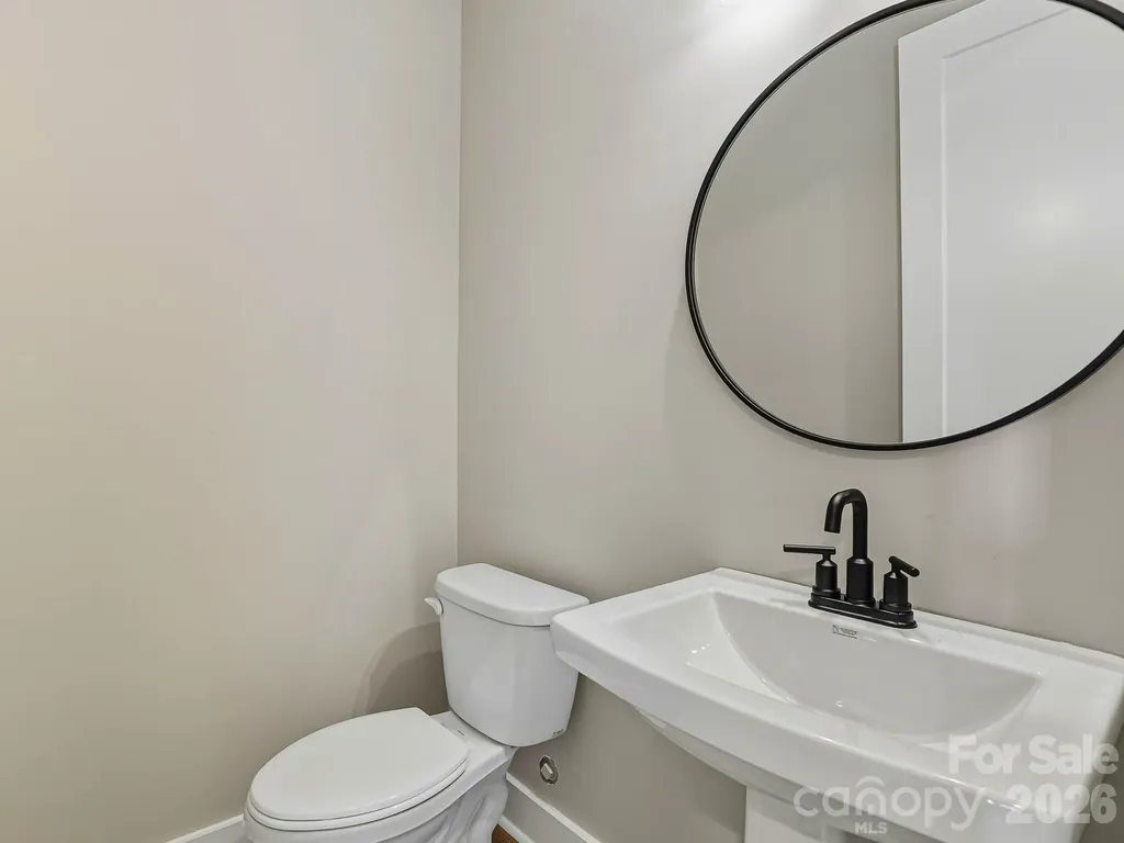 118 Chapel Crossing Lane Weaverville NC 28787