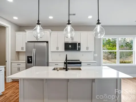118 Chapel Crossing Lane Weaverville NC 28787
