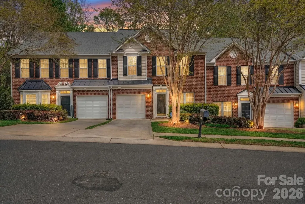 1802 Robinwood Village Drive Gastonia NC 28054