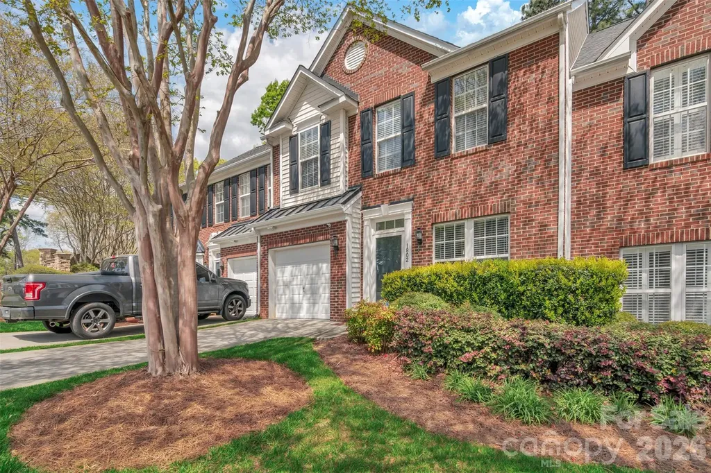 1802 Robinwood Village Drive Gastonia NC 28054