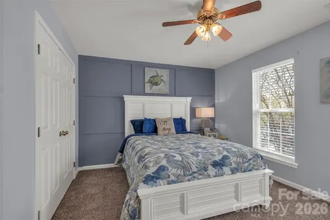 1802 Robinwood Village Drive Gastonia NC 28054