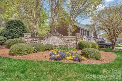 1802 Robinwood Village Drive Gastonia NC 28054
