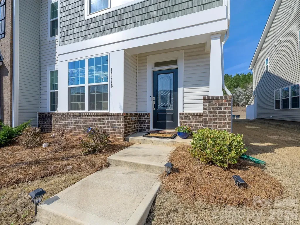 15748 Country House Street Charlotte NC 28273