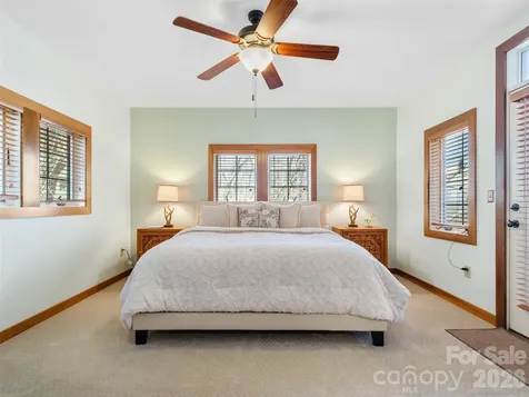 222 Creekside Way Burnsville NC 28714