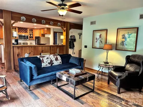 222 Creekside Way Burnsville NC 28714