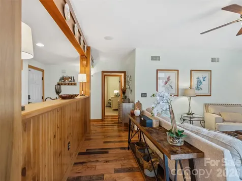 222 Creekside Way Burnsville NC 28714