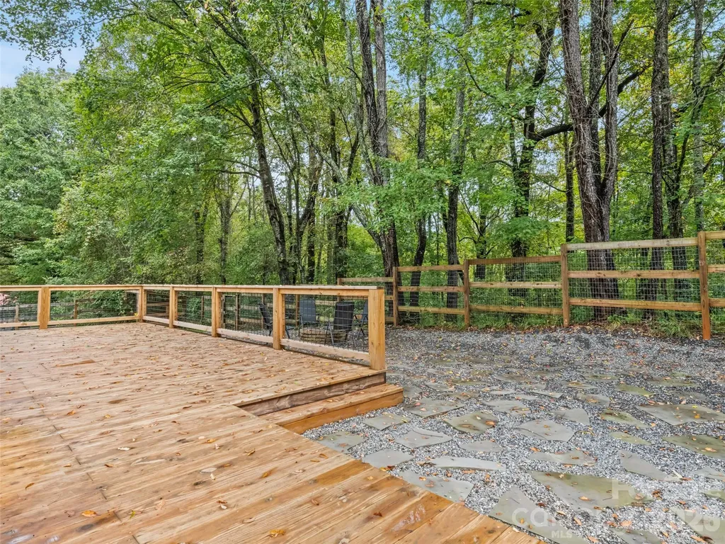364 Lee Street Sylva NC 28779