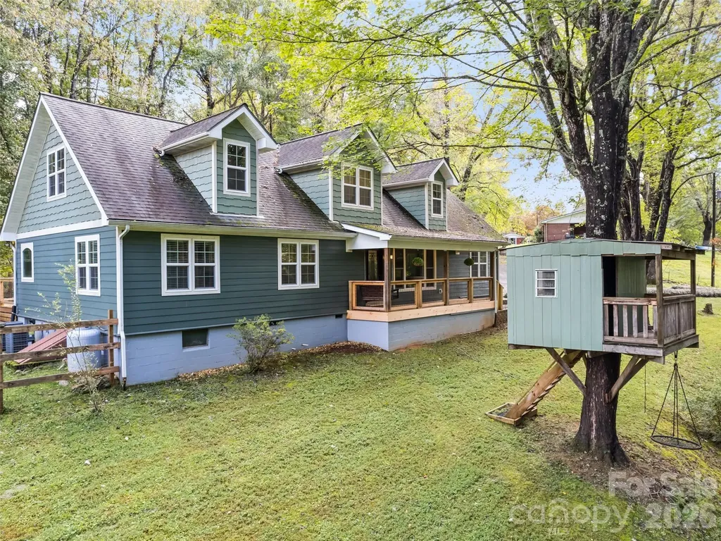 364 Lee Street Sylva NC 28779