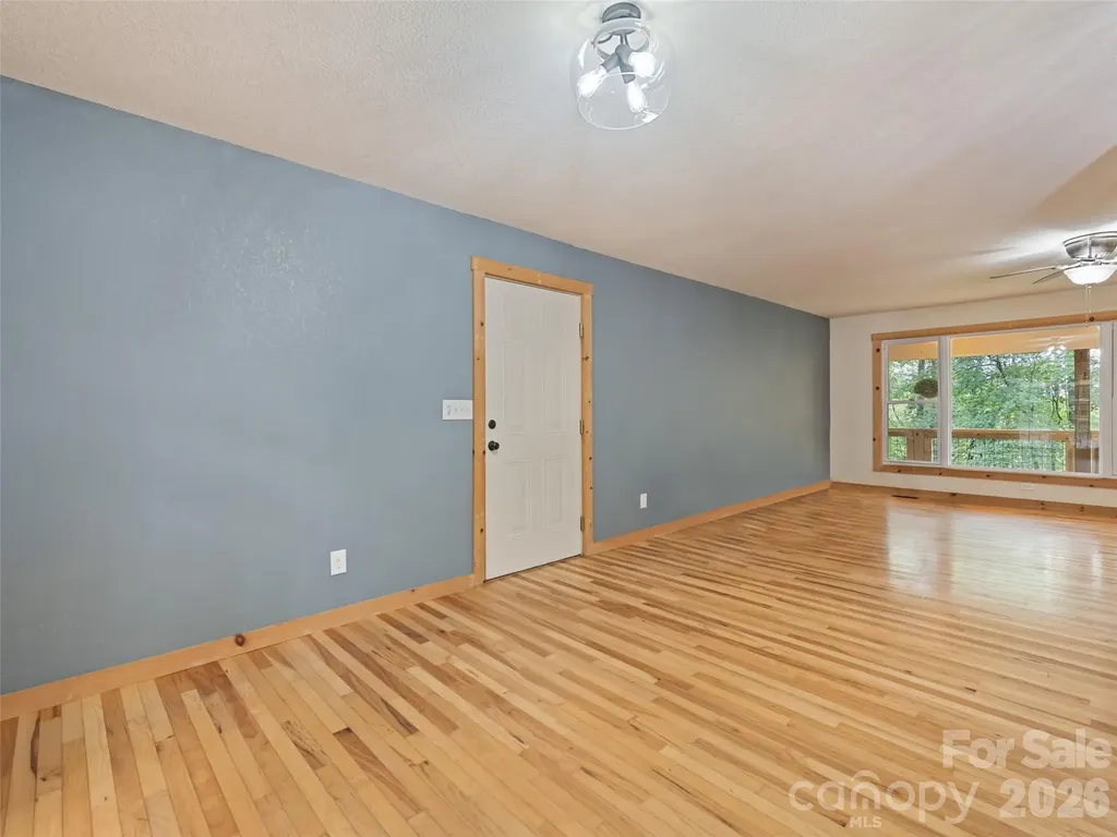 364 Lee Street Sylva NC 28779