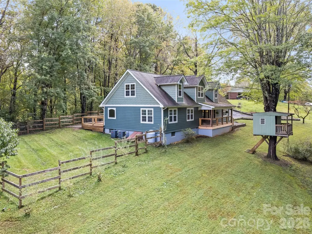 364 Lee Street Sylva NC 28779