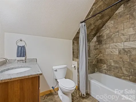 364 Lee Street Sylva NC 28779