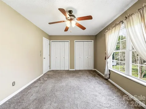 61 Rolling Hills Road Mills River NC 28759