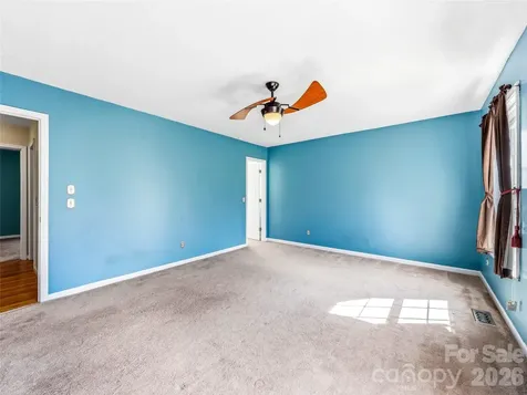 61 Rolling Hills Road Mills River NC 28759