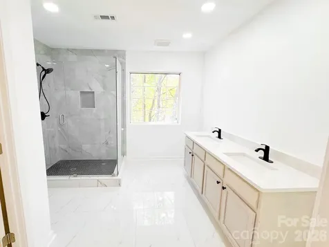 12224 Sutters Hill Court Charlotte NC 28269