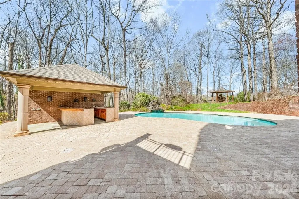 1043 Rolling Green Drive Newton NC 28658