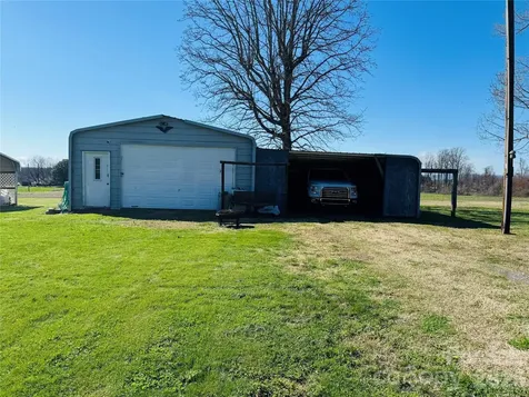824 Baxter Road Cherryville NC 28021