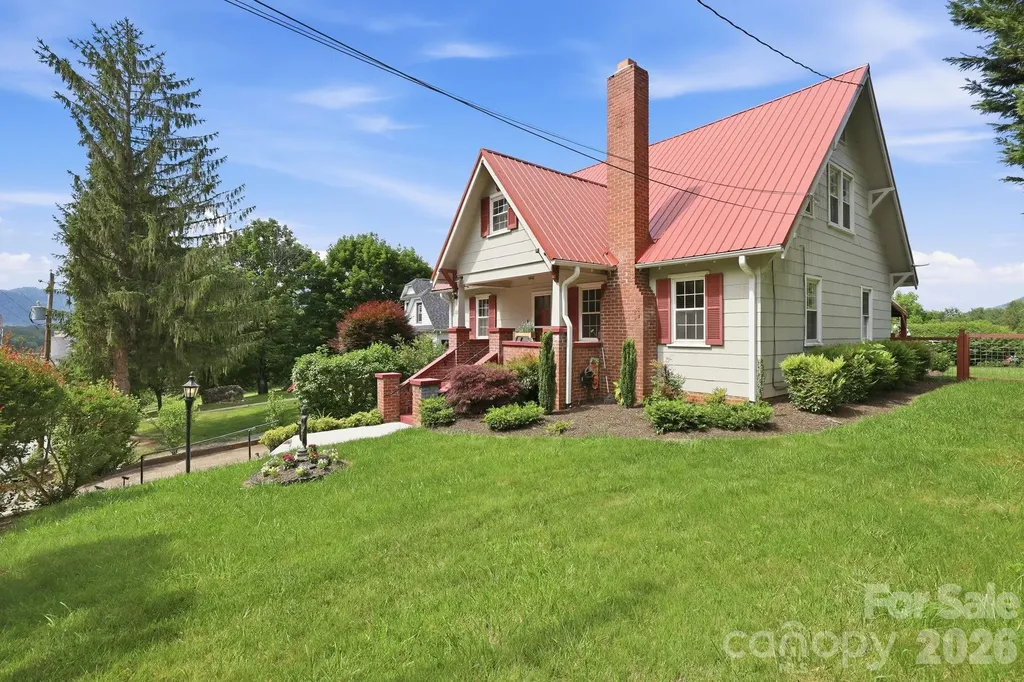 129 Mears Avenue Canton NC 28716