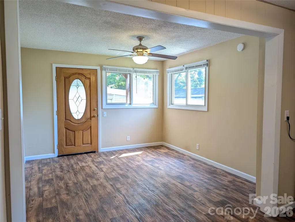 633 S Eastway Drive Troutman NC 28166