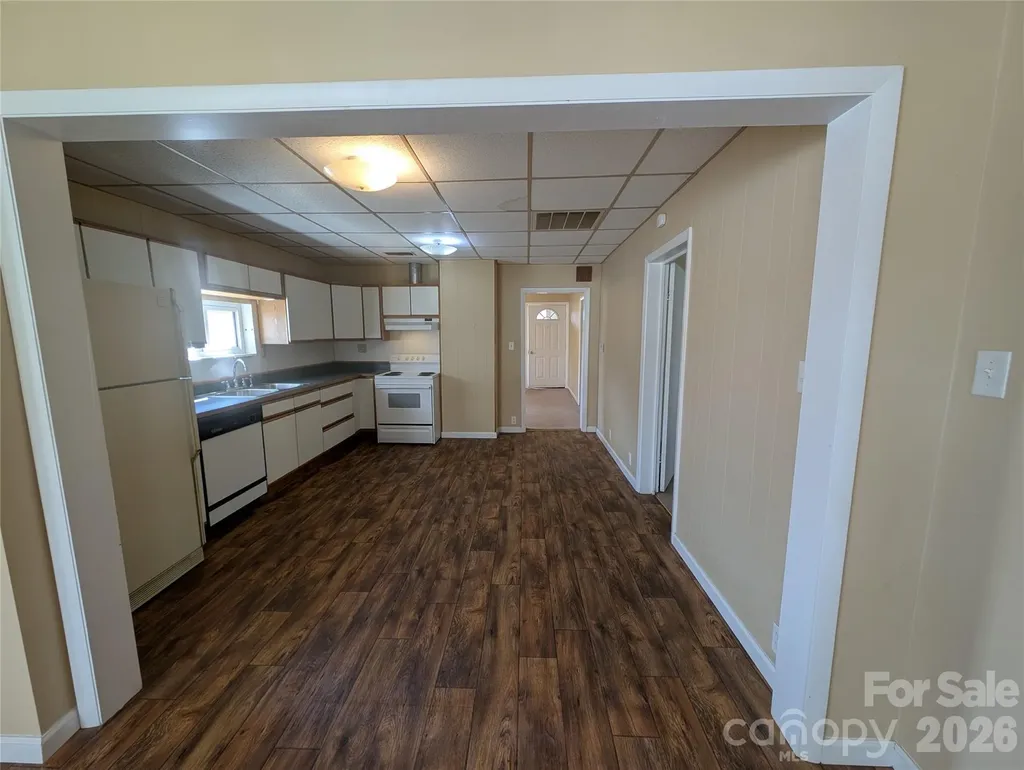 633 S Eastway Drive Troutman NC 28166